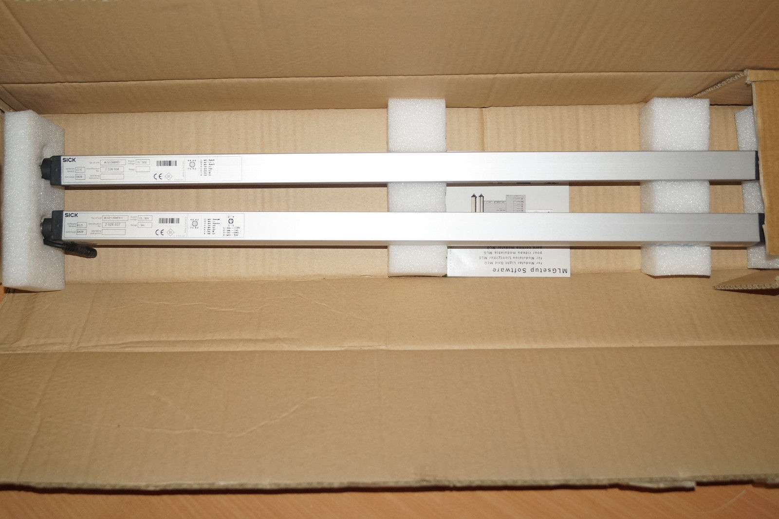 MLGE1-0590F812 + MLGS1-0590F8821