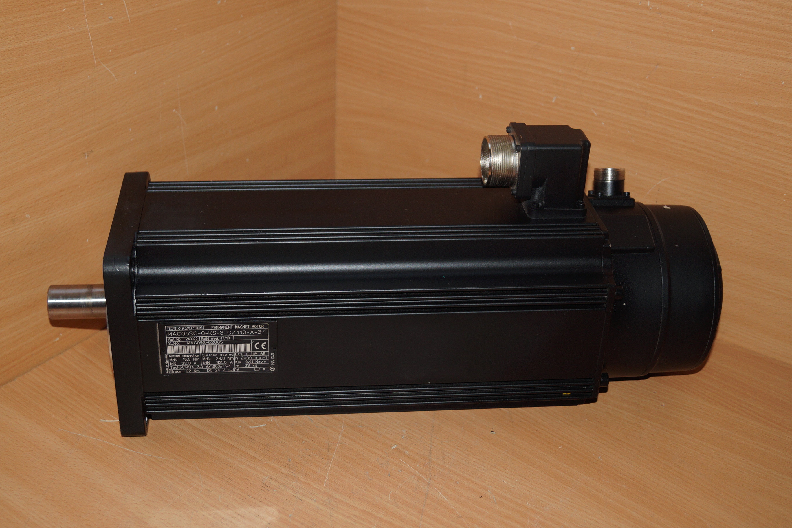 MAC093C-0-KS-3-C/110-A-3