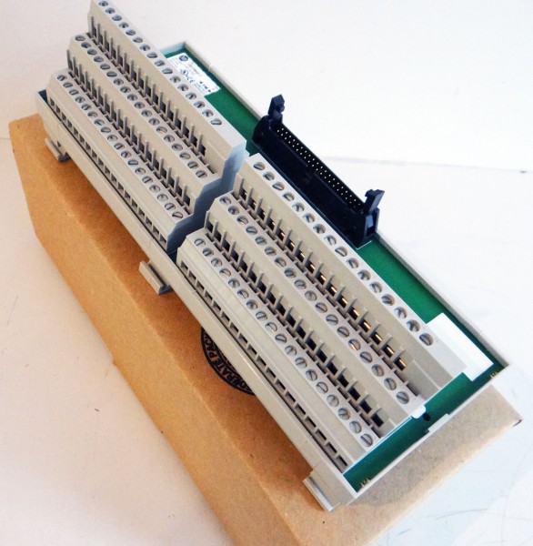 1492-IFM40F-3