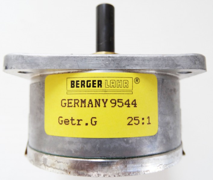 G 9544