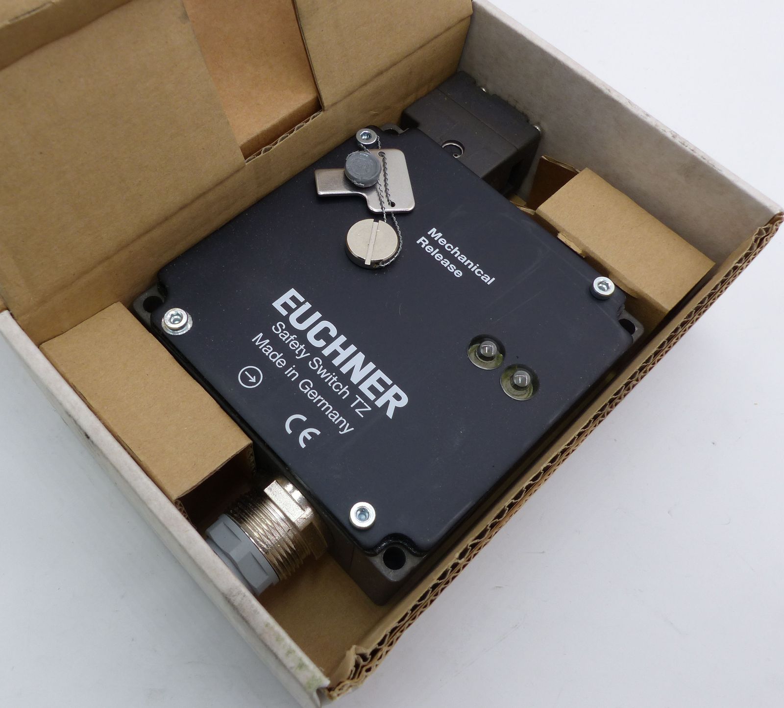 TZ2LE024SR6