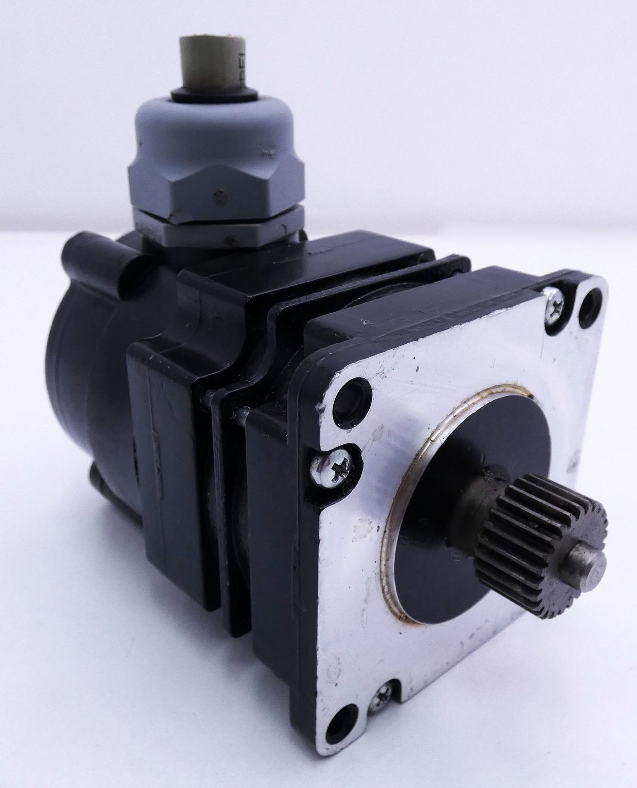 564LNB