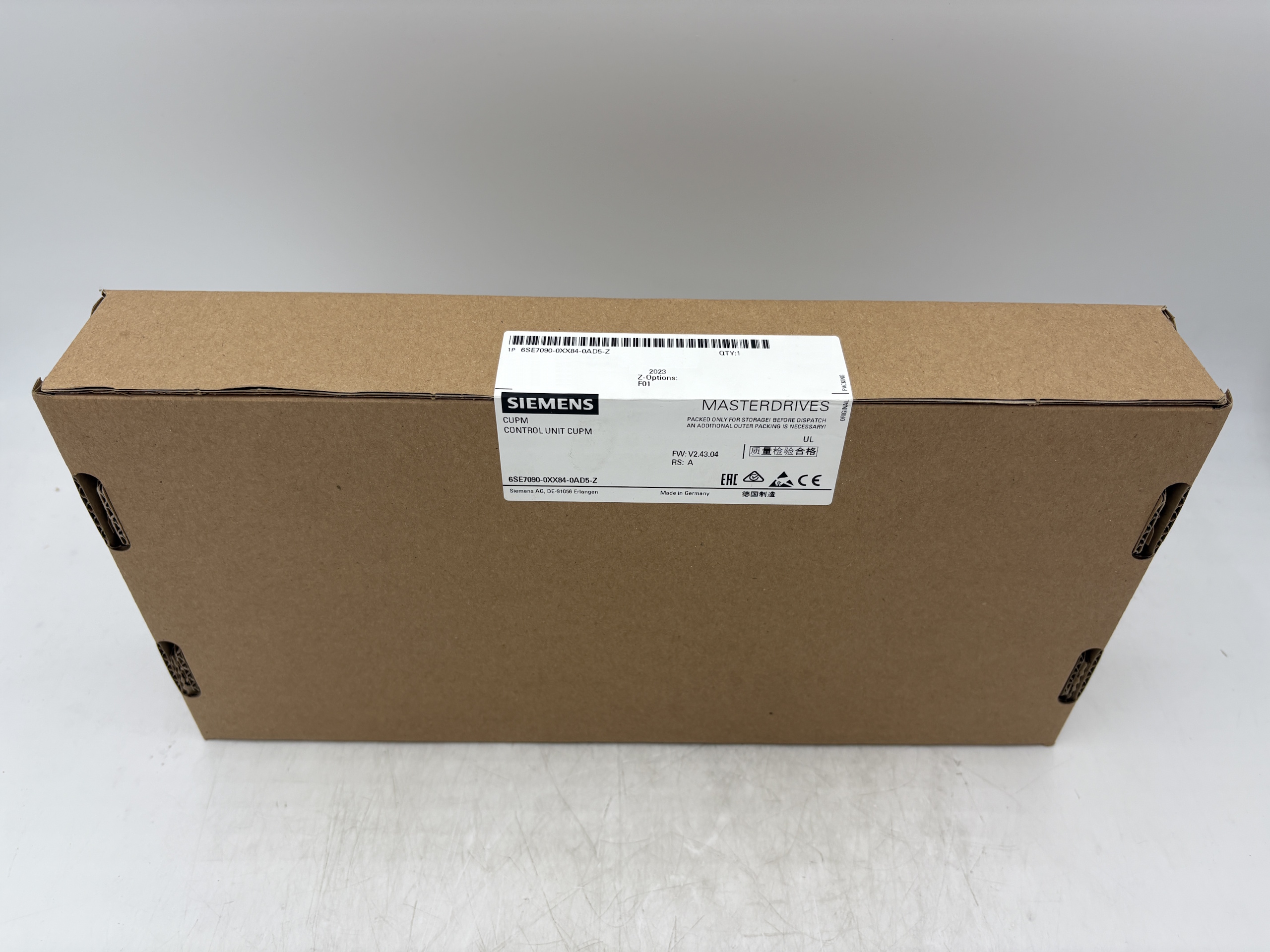 6SE7090-0XX84-0AD5-Z F01