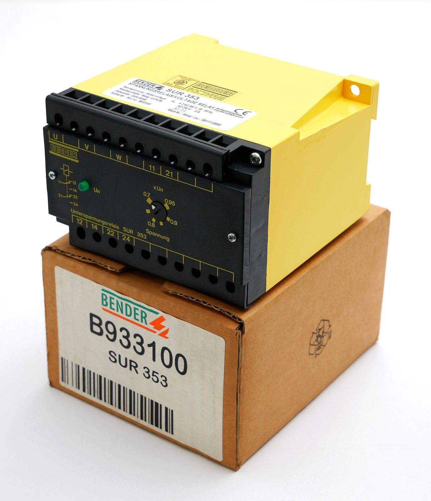 B933100