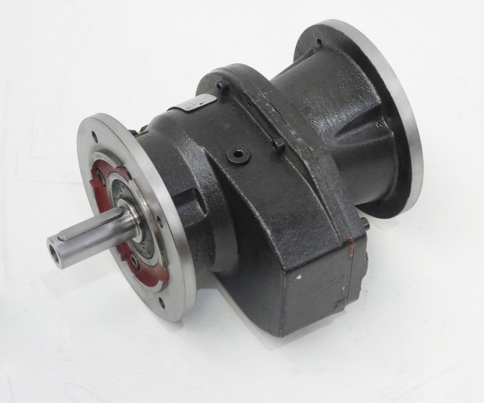 SR230F-IEC71A