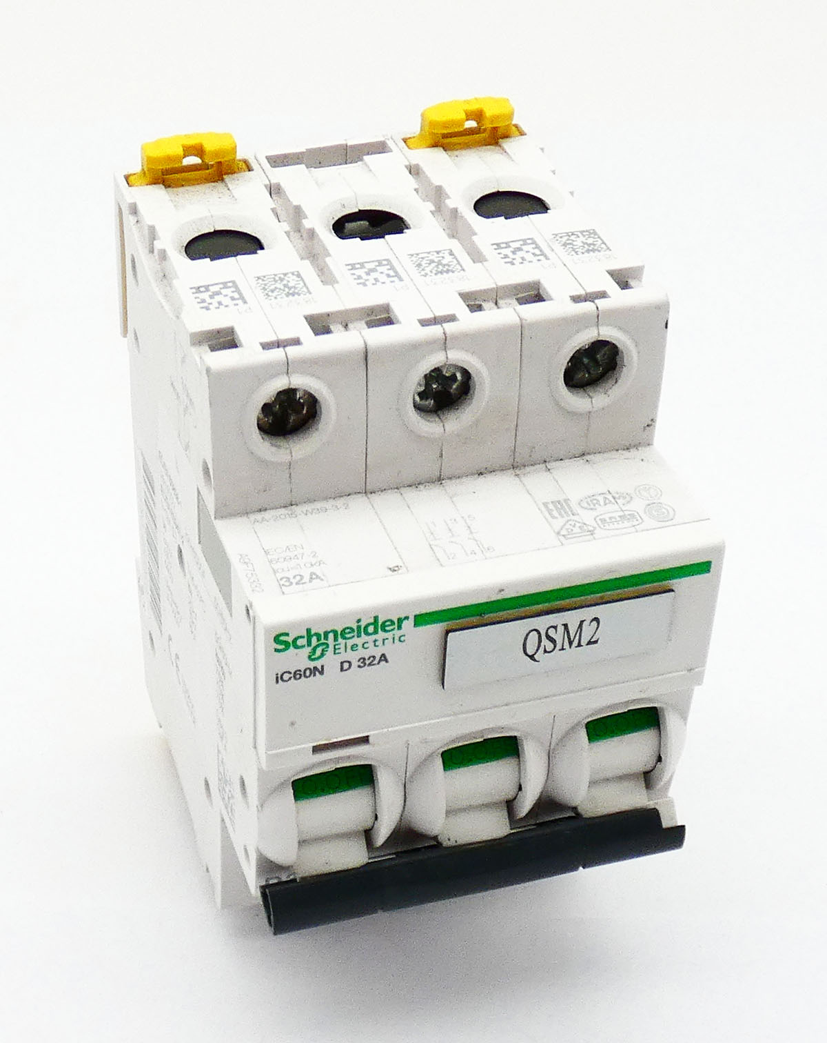 iC60N D 32A