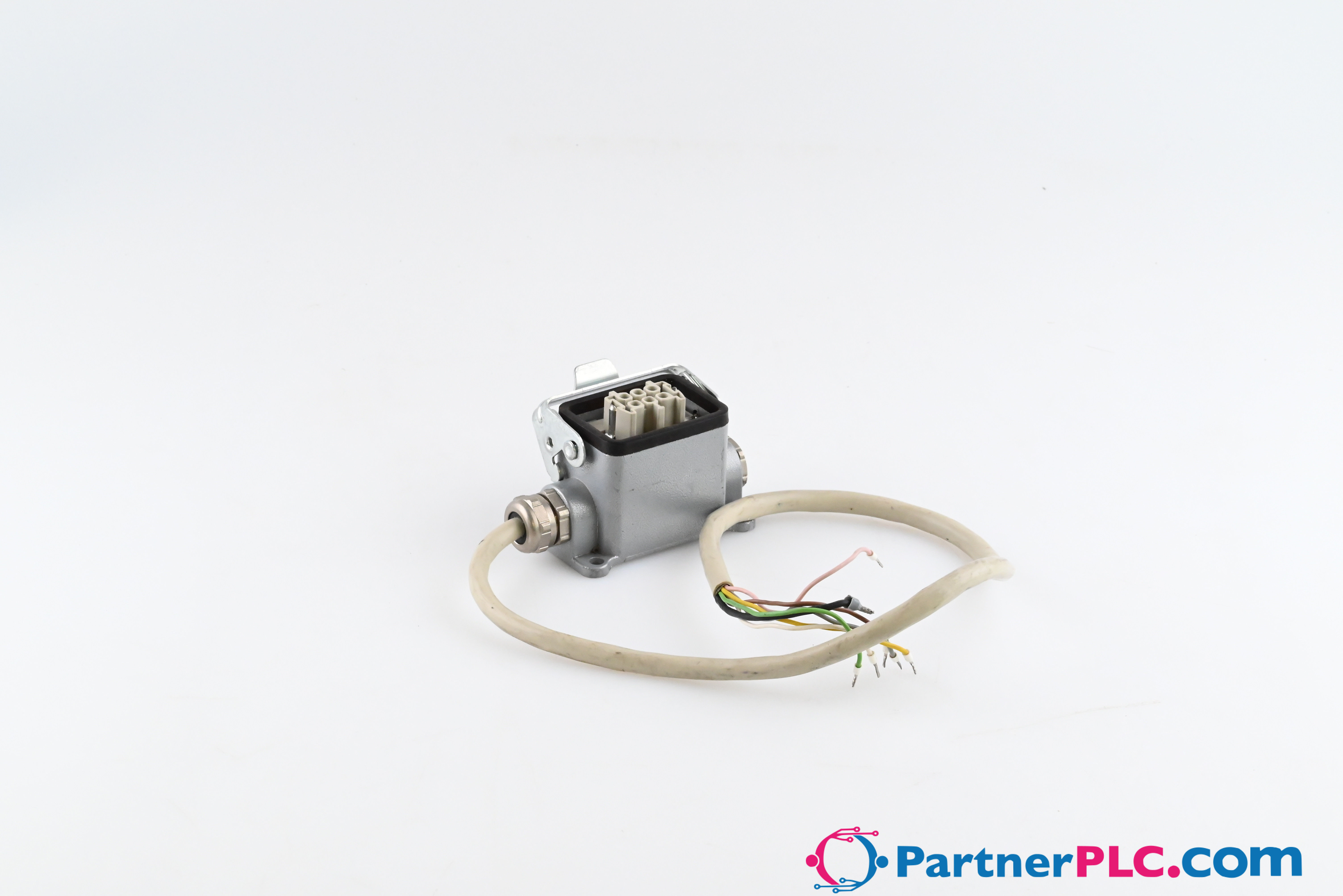 500v 16A  housing